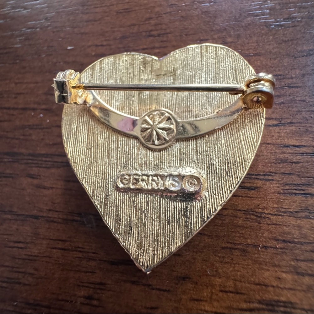 Mother Gift Vintage Brooch Gerry's Pin/Pendant Heart Gold Tone *Missing Stone - Picture 2 of 3
